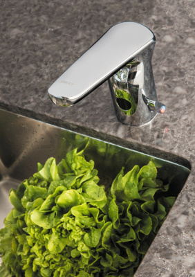 Сенсорный смеситель SLU 37B арт: 03375 Sanela Чехия (фото, схема)